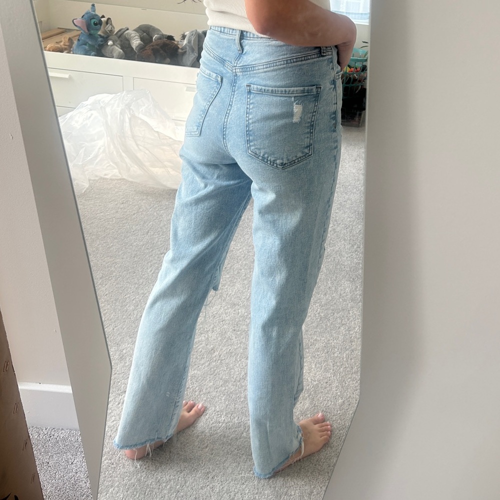 Express Straight-Leg Ripped Light-wash Jeans 6R